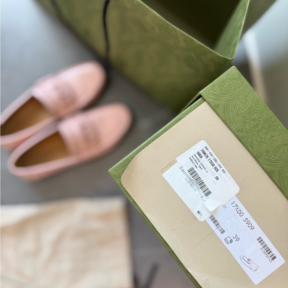 Gucci Interlocking G Perfect Pink Loafers 39 $990 - Picture 14 of 15